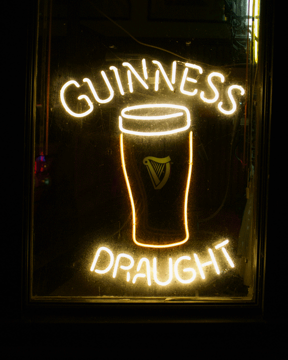 animated Guinness draft sign